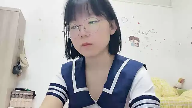 Snapshot of Belle-LL chatting on May 30, 3:50 pm Belle-LL online show from May 30, 3:50 pm