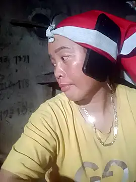 Snapshot of phuongtrinh1 chatting on April 25, 1:25 pm phuongtrinh1 online show from April 25, 1:25 pm