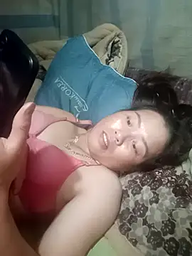 Snapshot of phuongtrinh1 chatting on May 10, 10:08 am phuongtrinh1 online show from May 10, 10:08 am