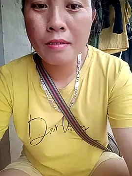 Snapshot of phuongtrinh1 chatting on May 25, 12:32 am phuongtrinh1 online show from May 25, 12:32 am