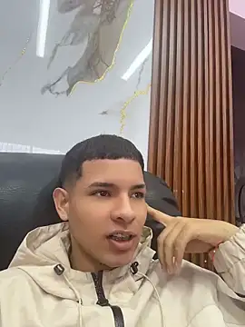 Valery2 salazar online show from May 27, 9:22 pm