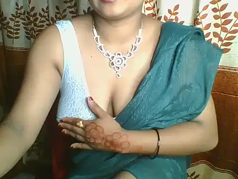 Snapshot of puja78 chatting on April 24, 3:41 am puja78 online show from April 24, 3:41 am