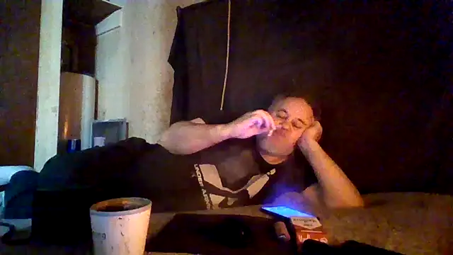 Nightshade1195 online show from May 6, 5:50 pm