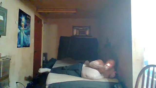 Snapshot of Nightshade1195 chatting on June 24, 6:39 pm Nightshade1195 online show from June 24, 6:39 pm