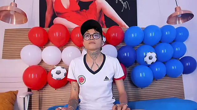 Antony D ossa online show from June 14, 8:21 pm