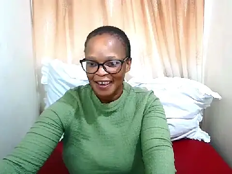 Ebony Bloom69 online show from May 14, 4:20 am