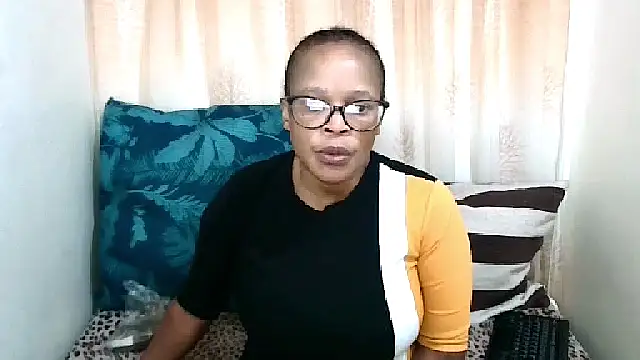 Ebony Bloom69 online show from May 29, 4:51 am