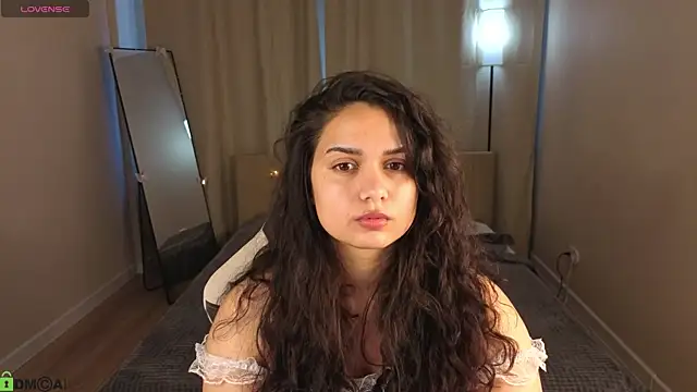 Vivien Ross online show from May 15, 12:41 am