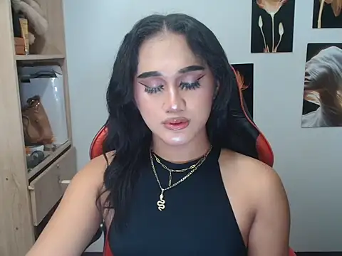 Snapshot of YourHot_Nica chatting on May 28, 5:41 pm YourHot Nica online show from May 28, 5:41 pm