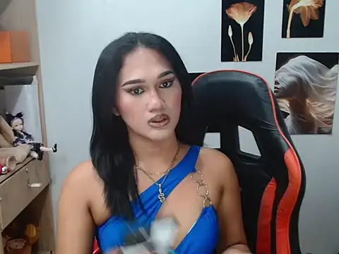 Snapshot of YourHot_Nica chatting on July 15, 1:07 pm YourHot Nica online show from July 15, 1:07 pm