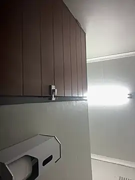 DICK5016 online show from April 22, 4:19 am