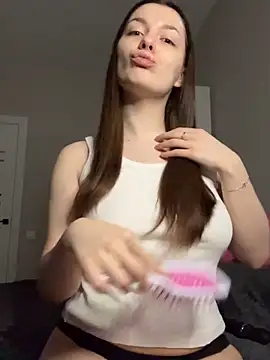 Emmy Boobssss online show from April 22, 8:59 pm
