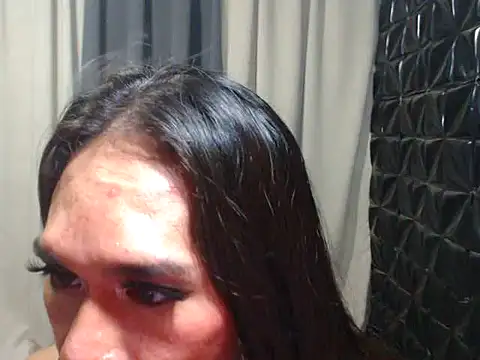 Queen Haliyah online show from May 29, 1:06 pm