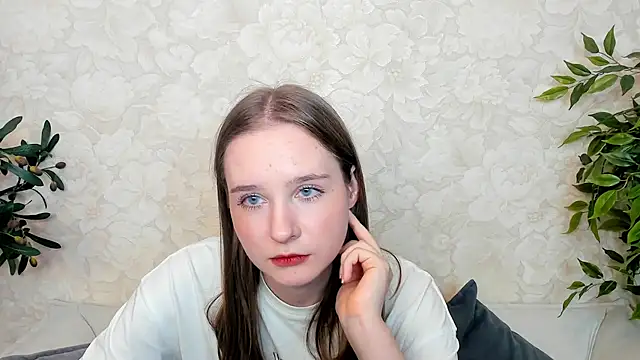 AyanaHocke online show from April 21, 1:07 pm