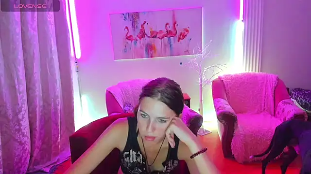 Snapshot of MaryRapunzel chatting on July 19, 7:21 pm MaryRapunzel online show from July 19, 7:21 pm