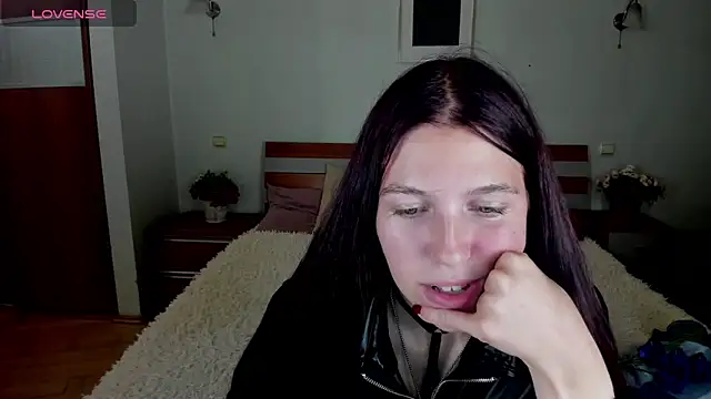 MaryRapunzel online show from May 13, 7:32 pm