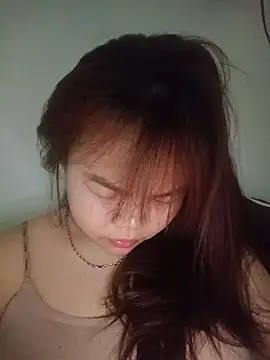 Truxcy1 online show from May 13, 3:24 am