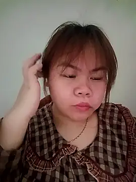 Truxcy1 online show from May 24, 1:38 am