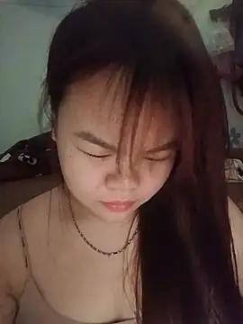 Truxcy1 online show from June 3, 2:23 am