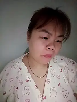 Truxcy1 online show from May 12, 12:51 am