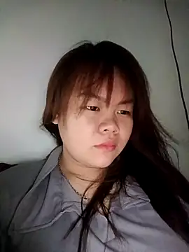Truxcy1 online show from May 8, 12:14 am