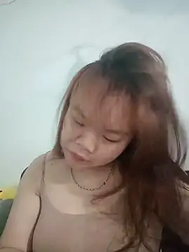Truxcy1 online show from May 15, 12:58 pm