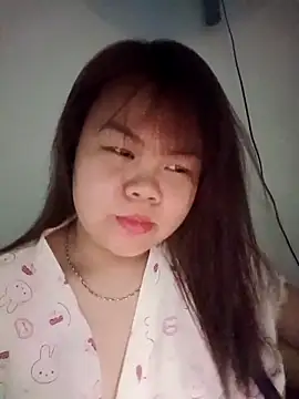 Truxcy1 online show from May 8, 12:42 pm