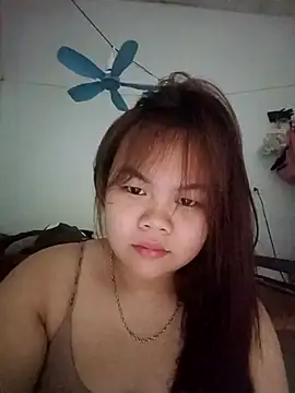Truxcy1 online show from April 23, 12:39 am
