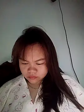 Truxcy1 online show from April 29, 8:26 pm