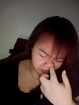 Truxcy1 online show from May 1, 2:44 pm
