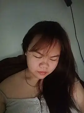 Truxcy1 online show from May 25, 6:56 am