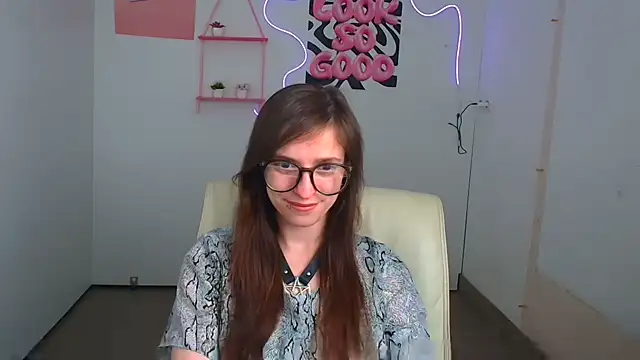 Snapshot of Luna_Tantra chatting on June 19, 10:36 pm Luna Tantra online show from June 19, 10:36 pm