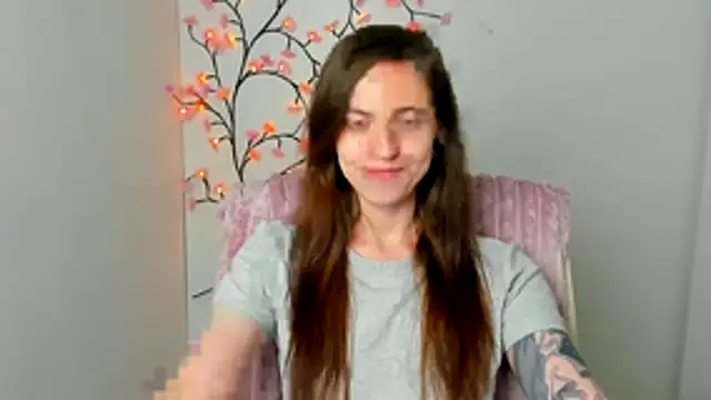 Snapshot of Luna_Tantra chatting on May 21, 12:46 pm Luna Tantra online show from May 21, 12:46 pm