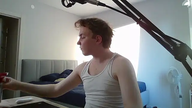 mxmplay online show from May 8, 2:43 pm