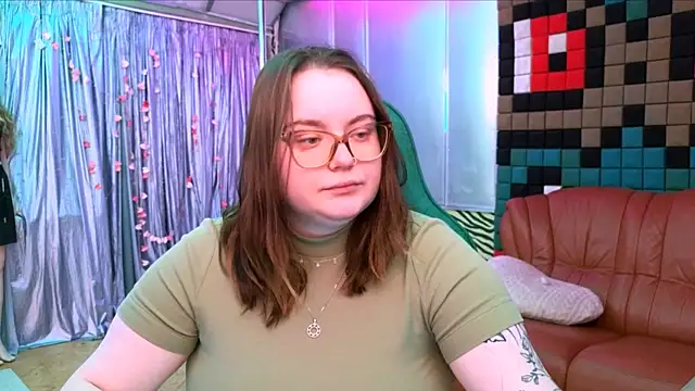 Snapshot of CatherineClaire chatting on May 6, 3:27 pm CatherineClaire online show from May 6, 3:27 pm