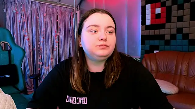 Snapshot of CatherineClaire chatting on May 23, 3:22 pm CatherineClaire online show from May 23, 3:22 pm
