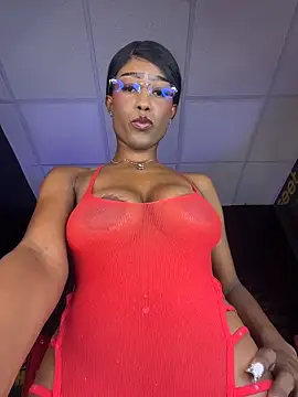 CocoaLuxeXXX online show from May 21, 1:30 pm