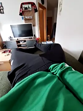 tom138jr online show from April 20, 3:02 pm