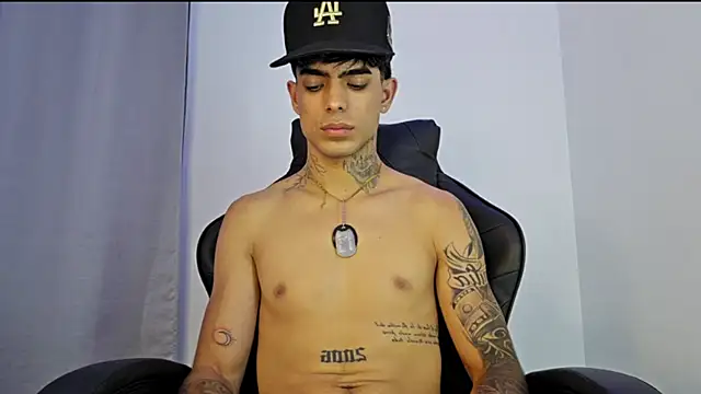 MIGUEL AGUIRRECA online show from April 21, 2:47 am