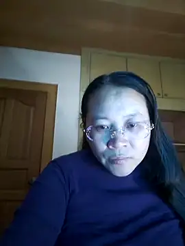 Snapshot of lymm78 chatting on May 11, 1:01 pm lymm78 online show from May 11, 1:01 pm