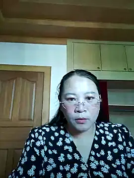 Snapshot of lymm78 chatting on May 24, 11:26 pm lymm78 online show from May 24, 11:26 pm