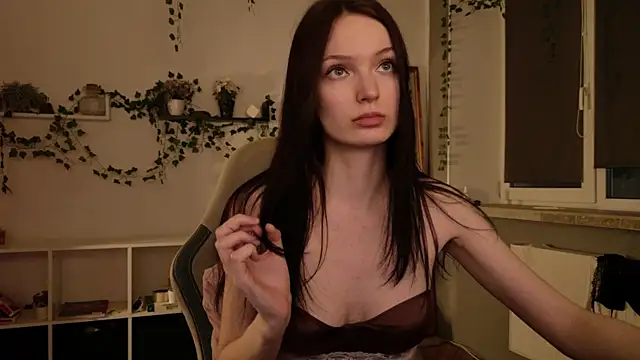 justAnie online show from April 21, 6:14 pm