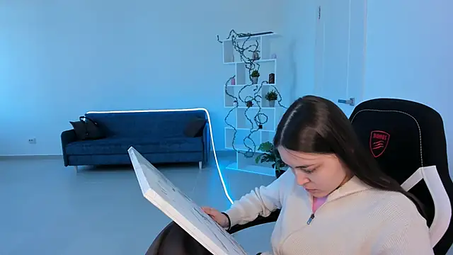 ChanaEbersol online show from April 22, 2:24 pm