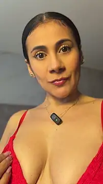 Laia Hills online show from May 19, 1:51 pm