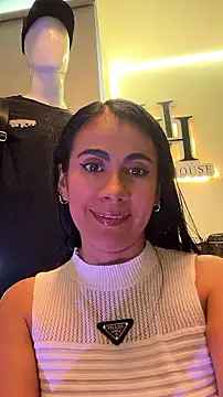 Snapshot of Laia_Hills chatting on August 4, 3:38 pm Laia Hills online show from August 4, 3:38 pm