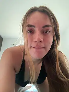  EmmaDavis  online show from June 13, 3:10 pm