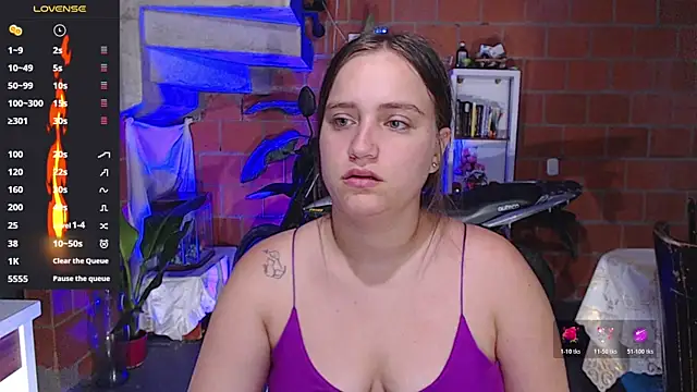 Valerymoon19 online show from June 8, 1:22 am