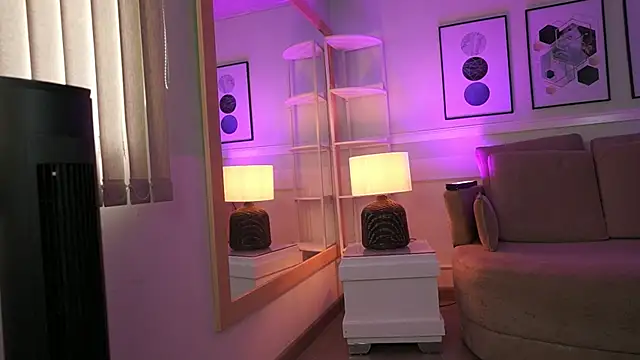 Snapshot of StacyCooper_ chatting on July 18, 6:49 pm StacyCooper online show from July 18, 6:49 pm