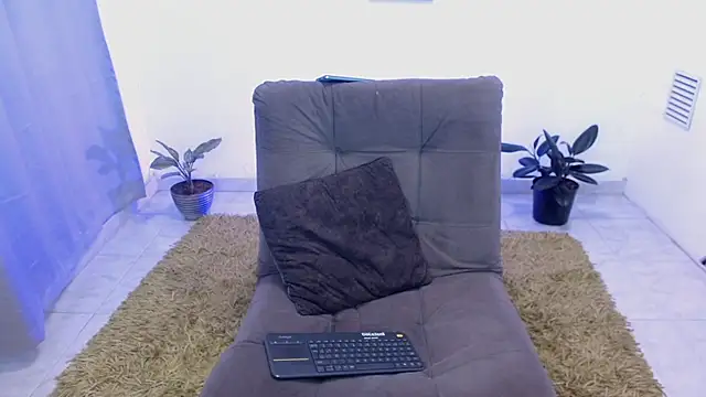 zoriel bigcock online show from May 24, 6:08 pm