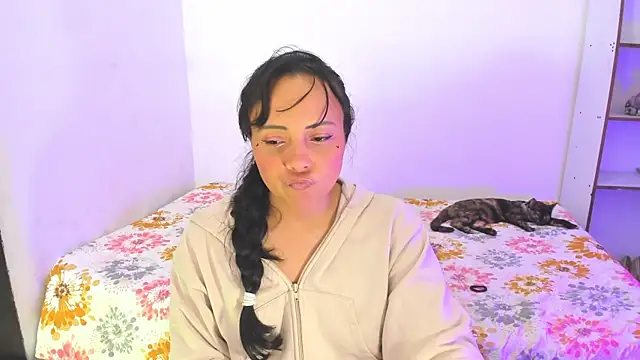 Snapshot of _eilish_ chatting on July 12, 7:58 pm eilish online show from July 12, 7:58 pm